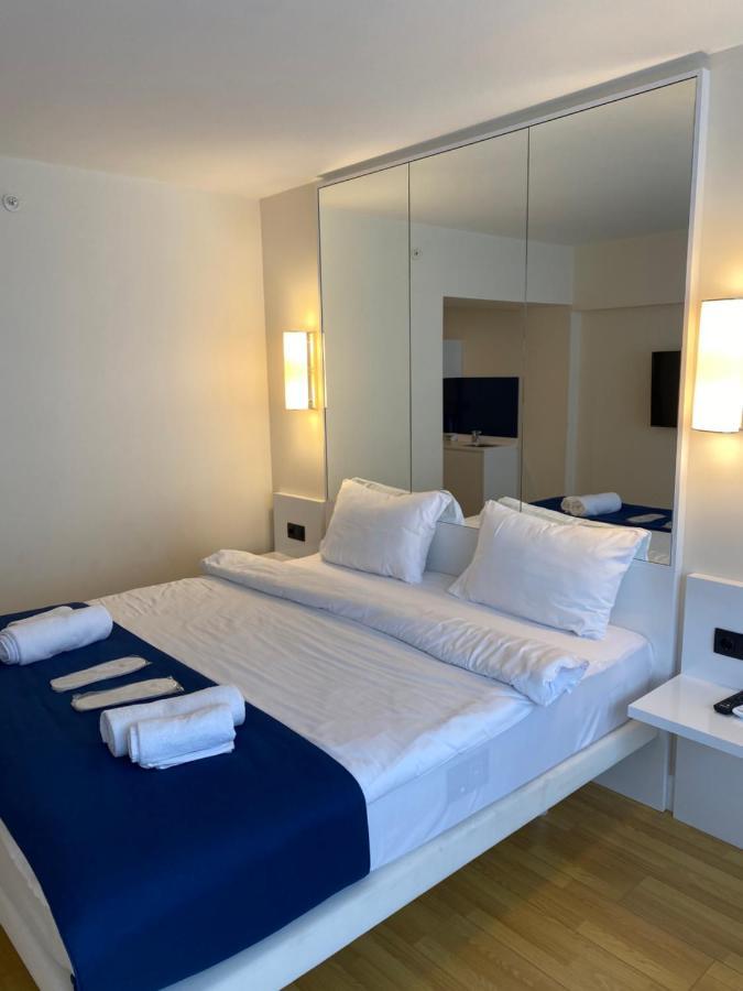 Orbi City Luxury Towers Aparthotel Batumi Exterior foto